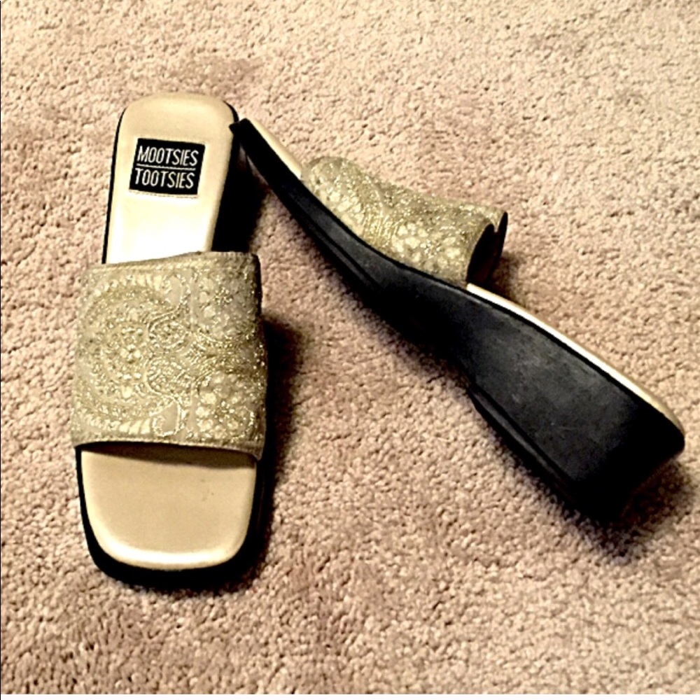 🔷BOGO🔷 Mootsies Tootsies fabric slides sandals - Picture 3 of 6